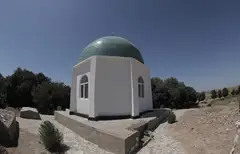 QUMCHO‘P OTA ZIYORATGOHI