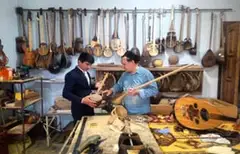 Master of national musical instruments (Dutor, Tor, Rubob, Gijjak, Chang, Nay, Doira, Ud, Surnay, etc.) - Khudoyberdiev Demonstration of masterclasses at the Islam workshop