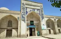 “Jo‘ybori kalon” madrasasi