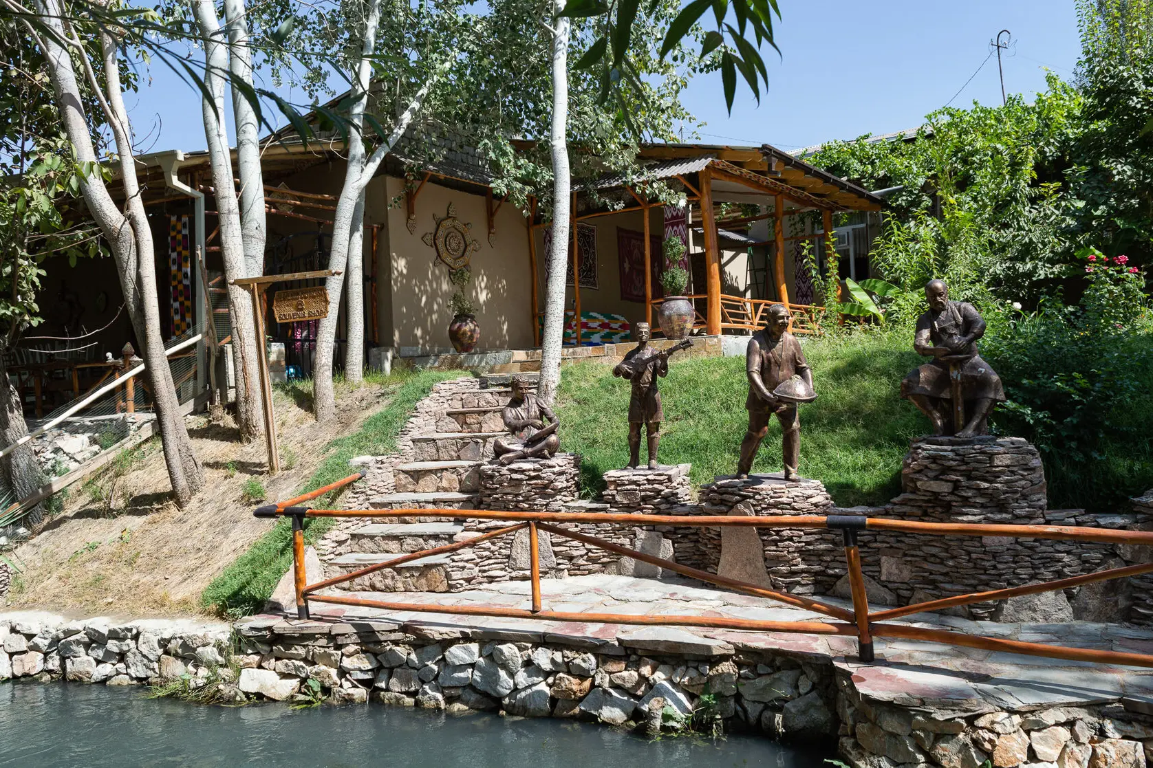 "KONIGIL" turizm qishlogʻi