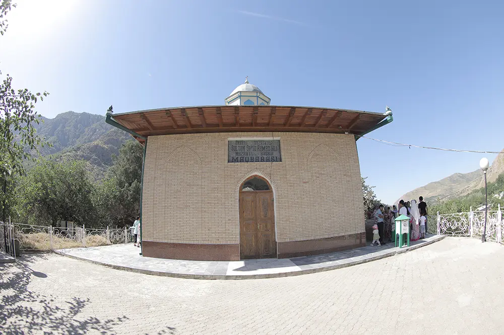 HAZRATI BASHIR ZIYORATGOHI (Kitob tumani)