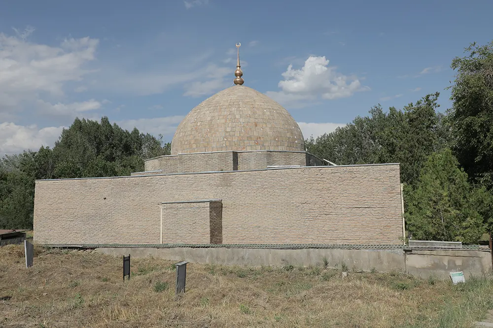 OQ SUV ZIYORATGOHI (Kitob tumani)