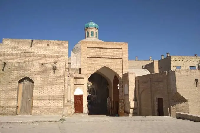 Toqi Sarrafon Mosque