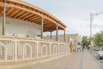 Masjid Oybinoq
