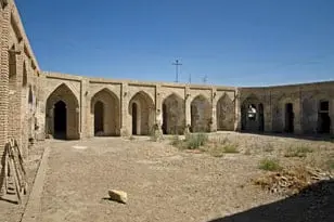 “Chuqur” madrasasi