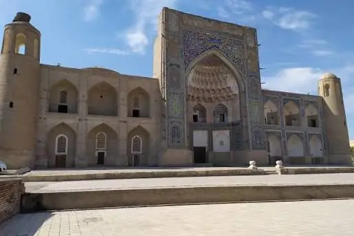 Abdullaziz Khan Mosque