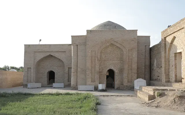 QUSAM SHAYX ZIYORATGOHI